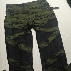 🎆BACK IN STOCK🎆 Camo Workout Leggings